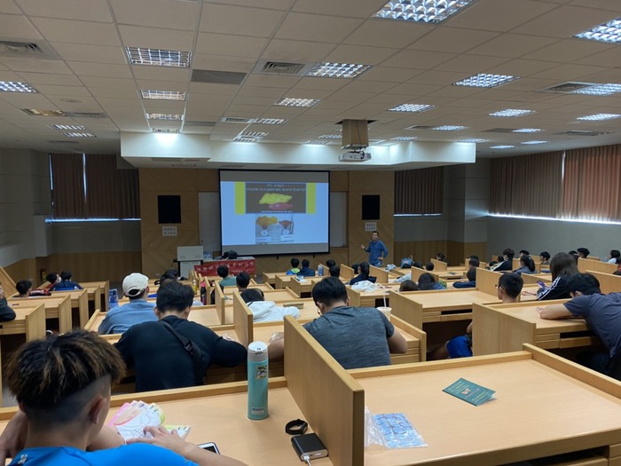 109學度健促計畫-運動營養系列講座